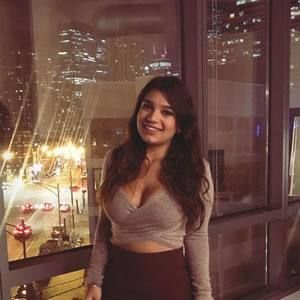 Meet your Posher, Christina